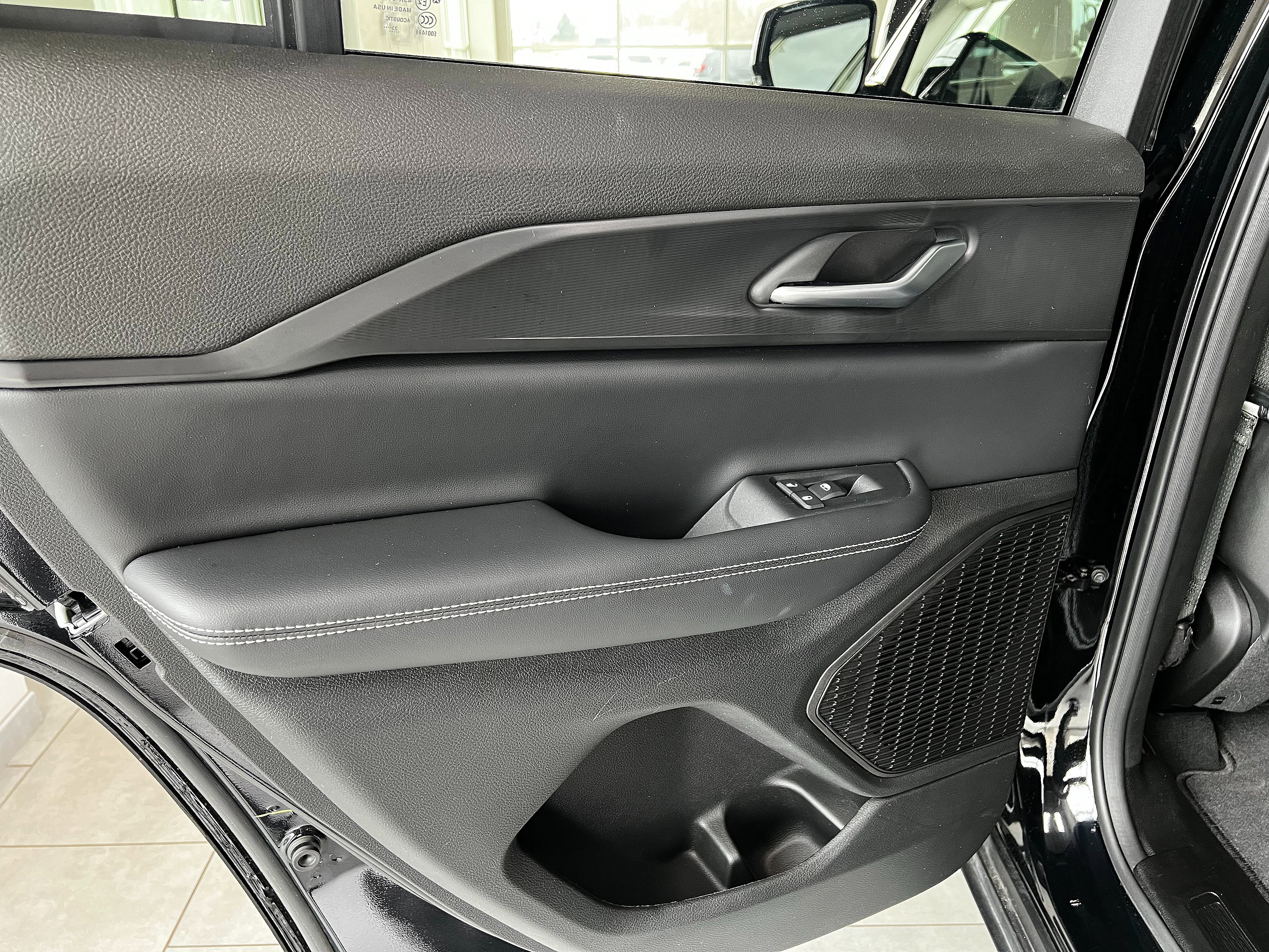 Used 2024 Jeep Grand Cherokee Altitude image 23
