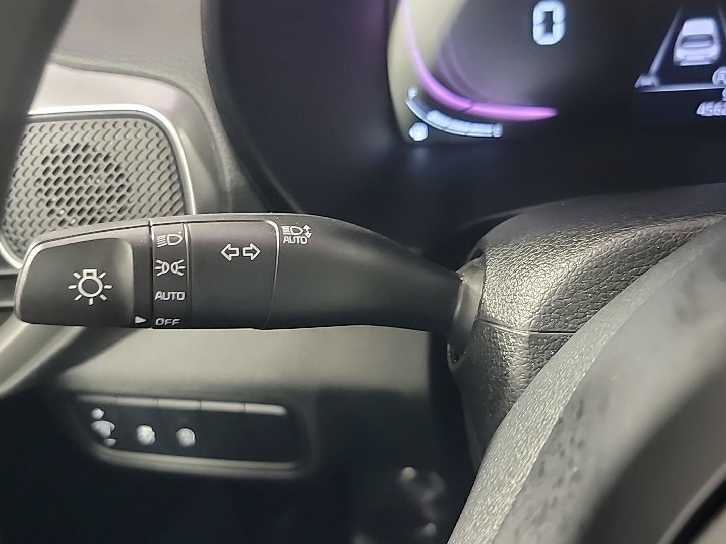 Certified 2023 Kia Soul LX w/ LX Technology Package FWD image 27