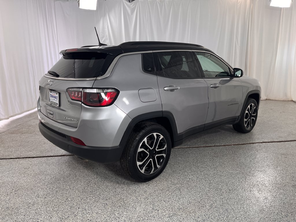 Used 2022 Jeep Compass Limited AWD/4WD image 10