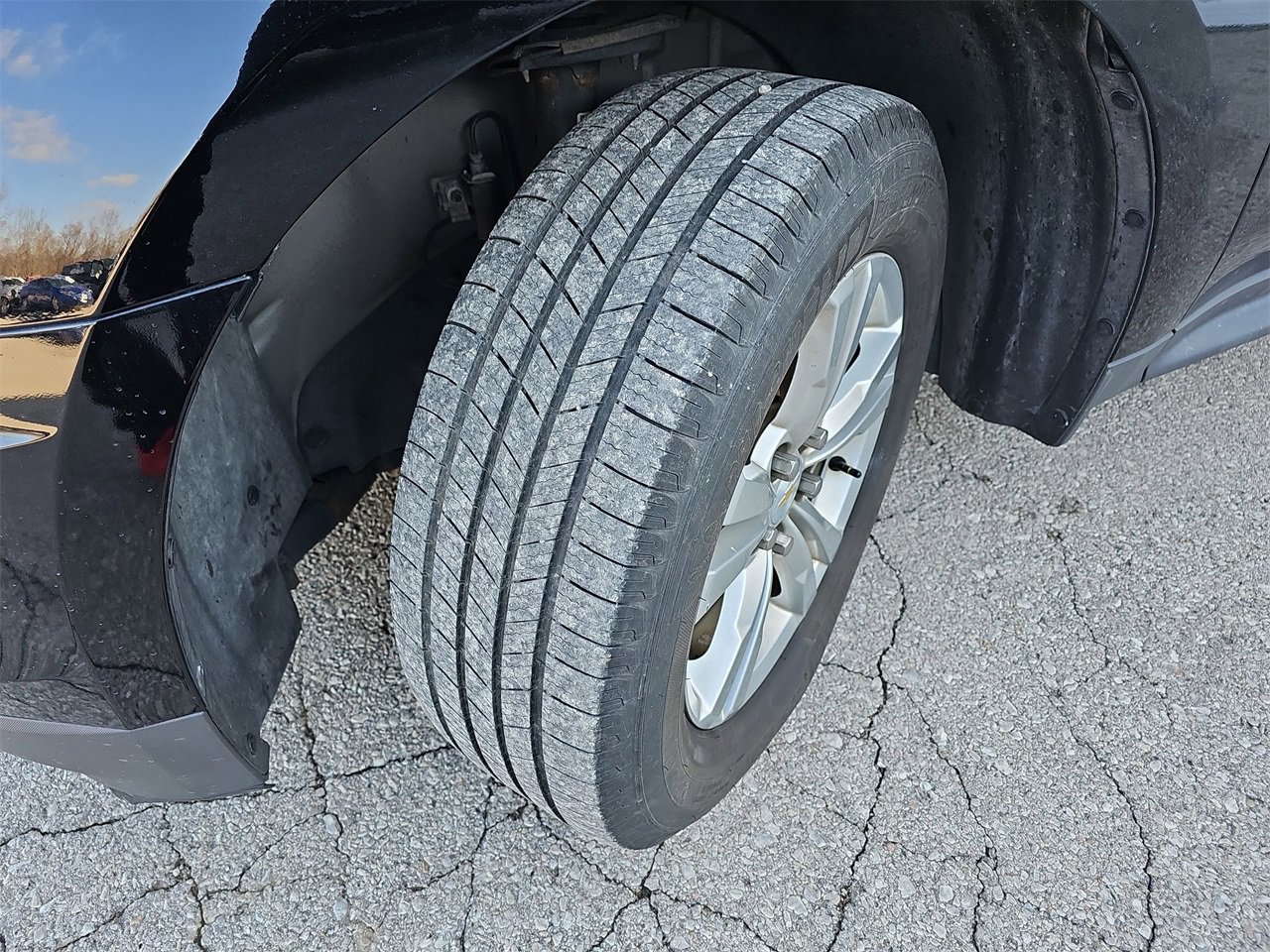 Used 2017 Chevrolet Equinox LS image 31