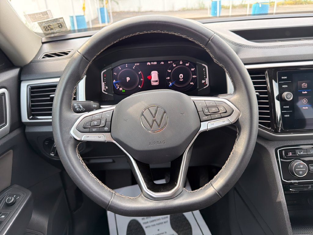 Used 2023 Volkswagen Atlas SE w/ Panoramic Sunroof Package AWD/4WD image 16