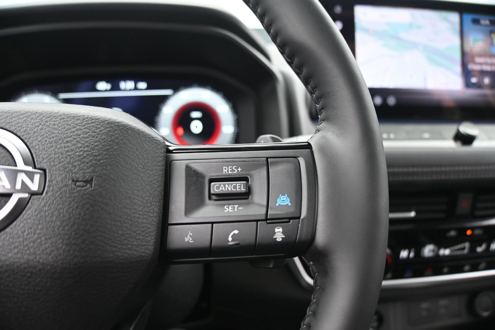 Used 2026 Nissan Rogue Platinum w/ Platinum Premium Package AWD/4WD image 25