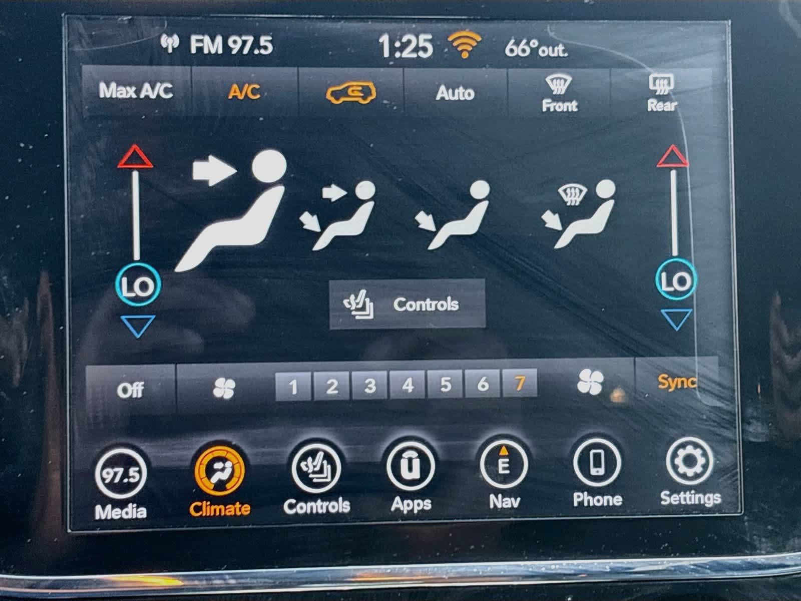 Used 2022 Jeep Grand Cherokee Laredo X RWD image 21