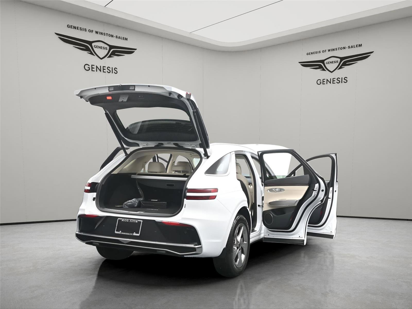 Used 2026 Genesis GV70 2.5T Select image 8