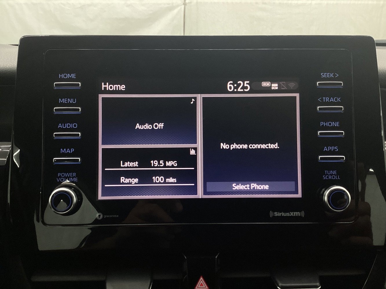 Used 2022 Toyota Camry SE image 34