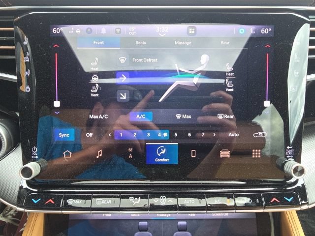 Certified 2025 Jeep Grand Wagoneer L Series III w/ Rear Seat Video Group 1 AWD/4WD image 22