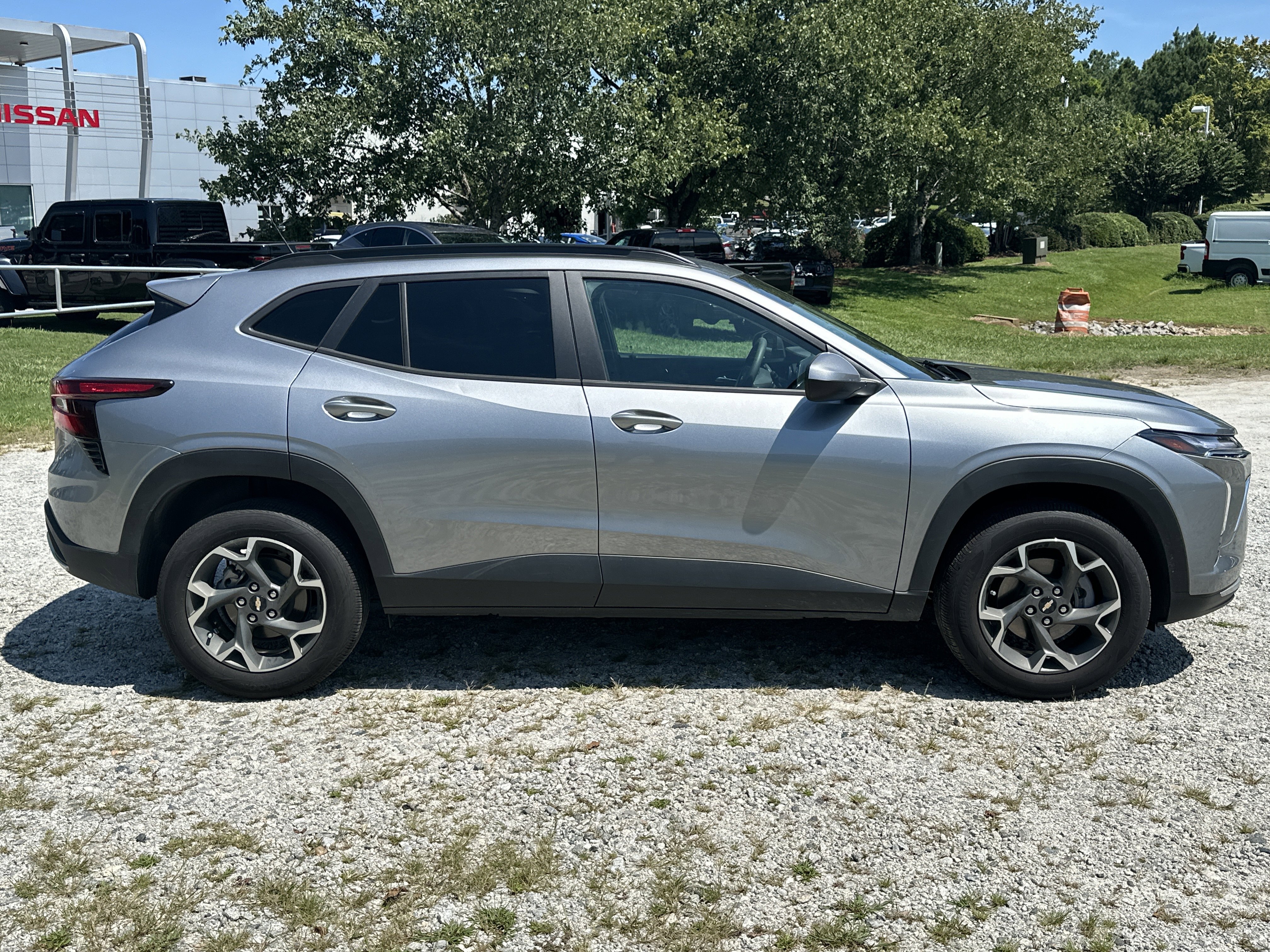 Used 2024 Chevrolet Trax LT image 4