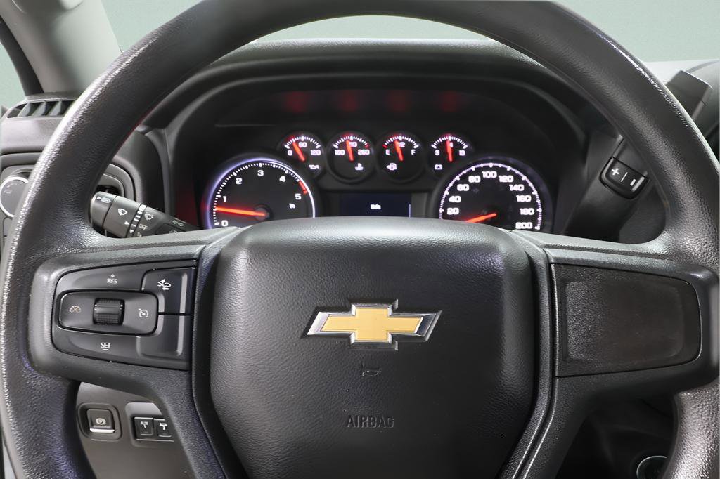 Used 2025 Chevrolet Silverado 3500 W/T AWD/4WD image 13