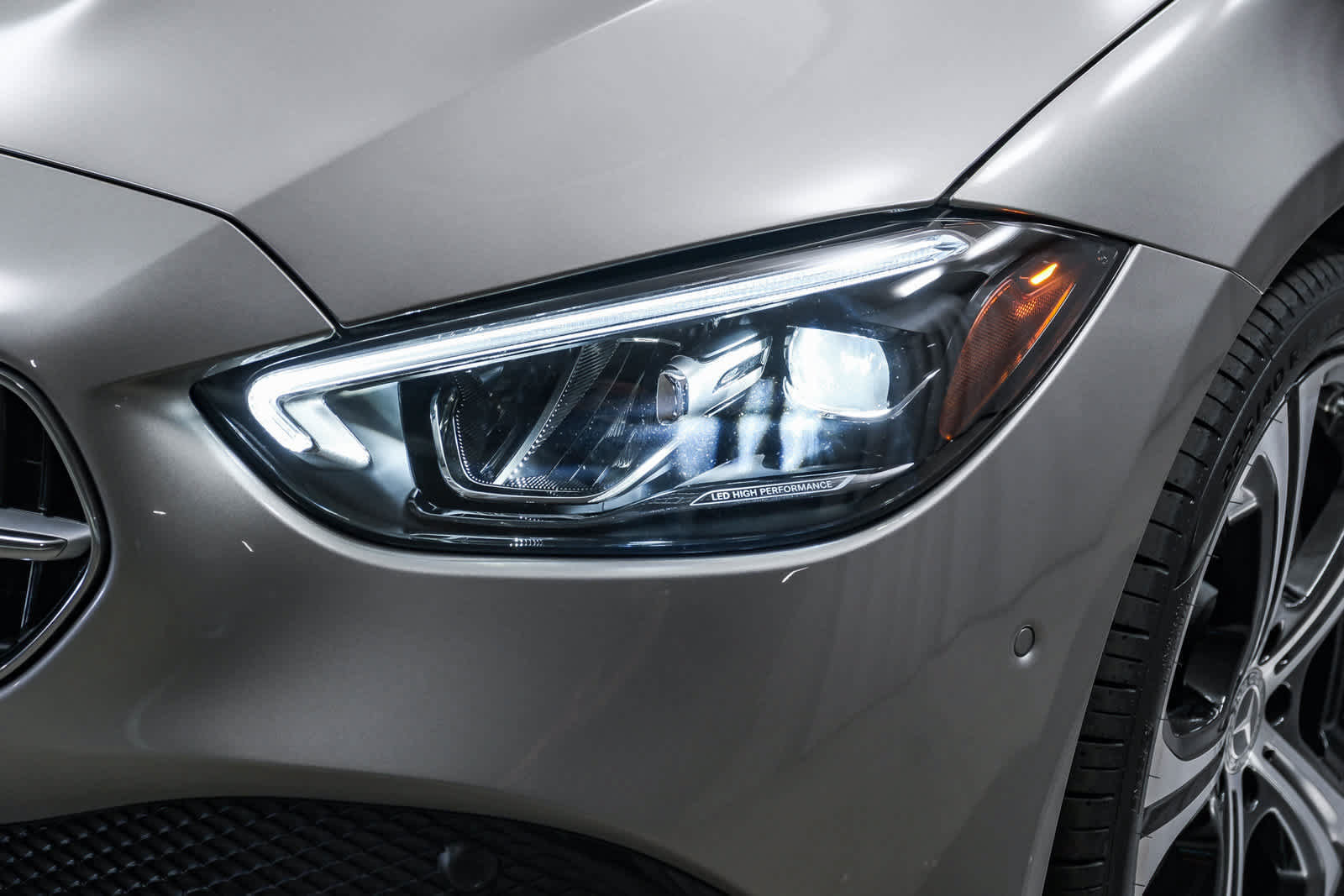 Used 2024 Mercedes-Benz C 300 Sedan image 12