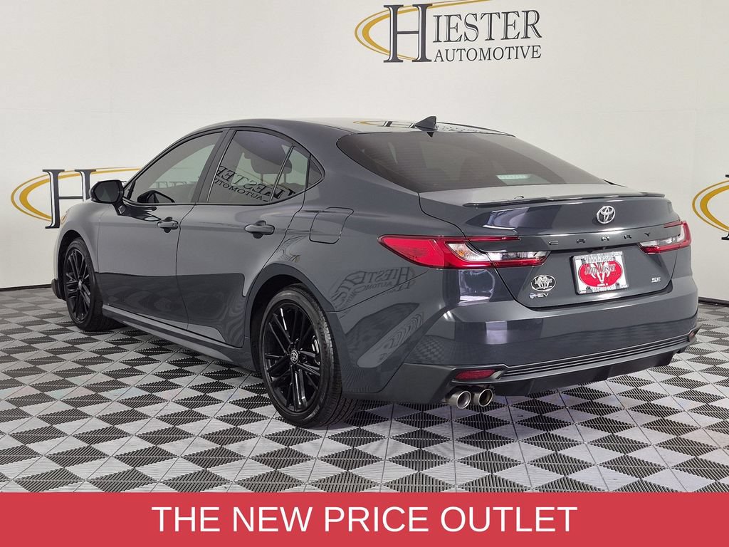 Used 2025 Toyota Camry SE FWD image 6