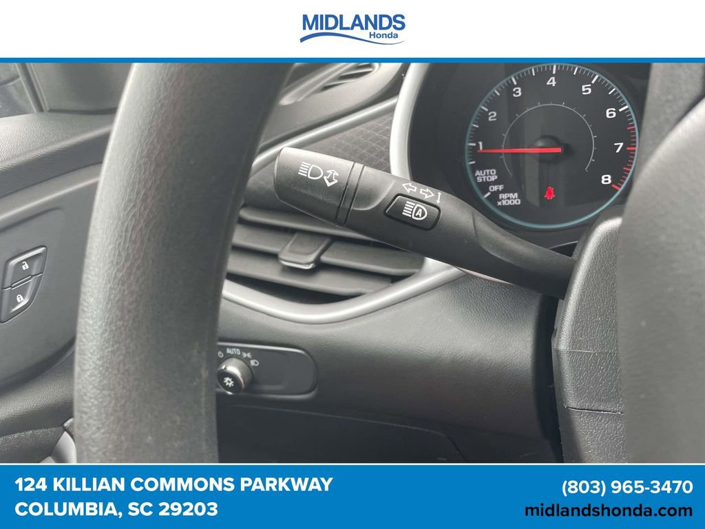 Used 2025 Chevrolet Malibu LT FWD image 23