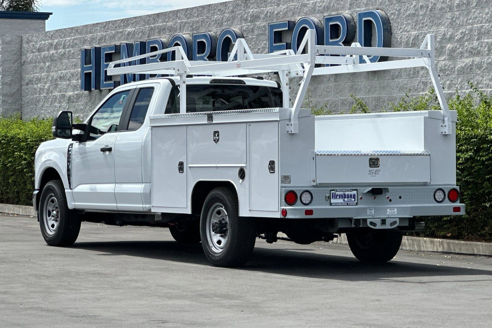 New 2026 Ford F350 XL w/ XL Chrome Package image 6