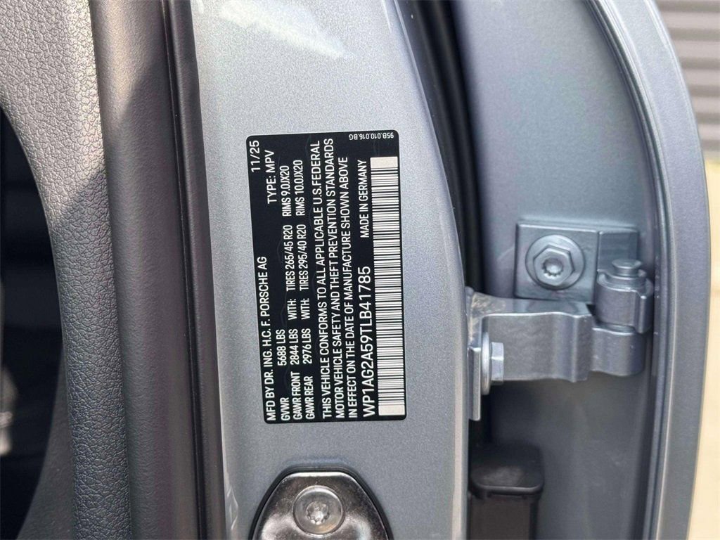 New 2026 Porsche Macan S image 30