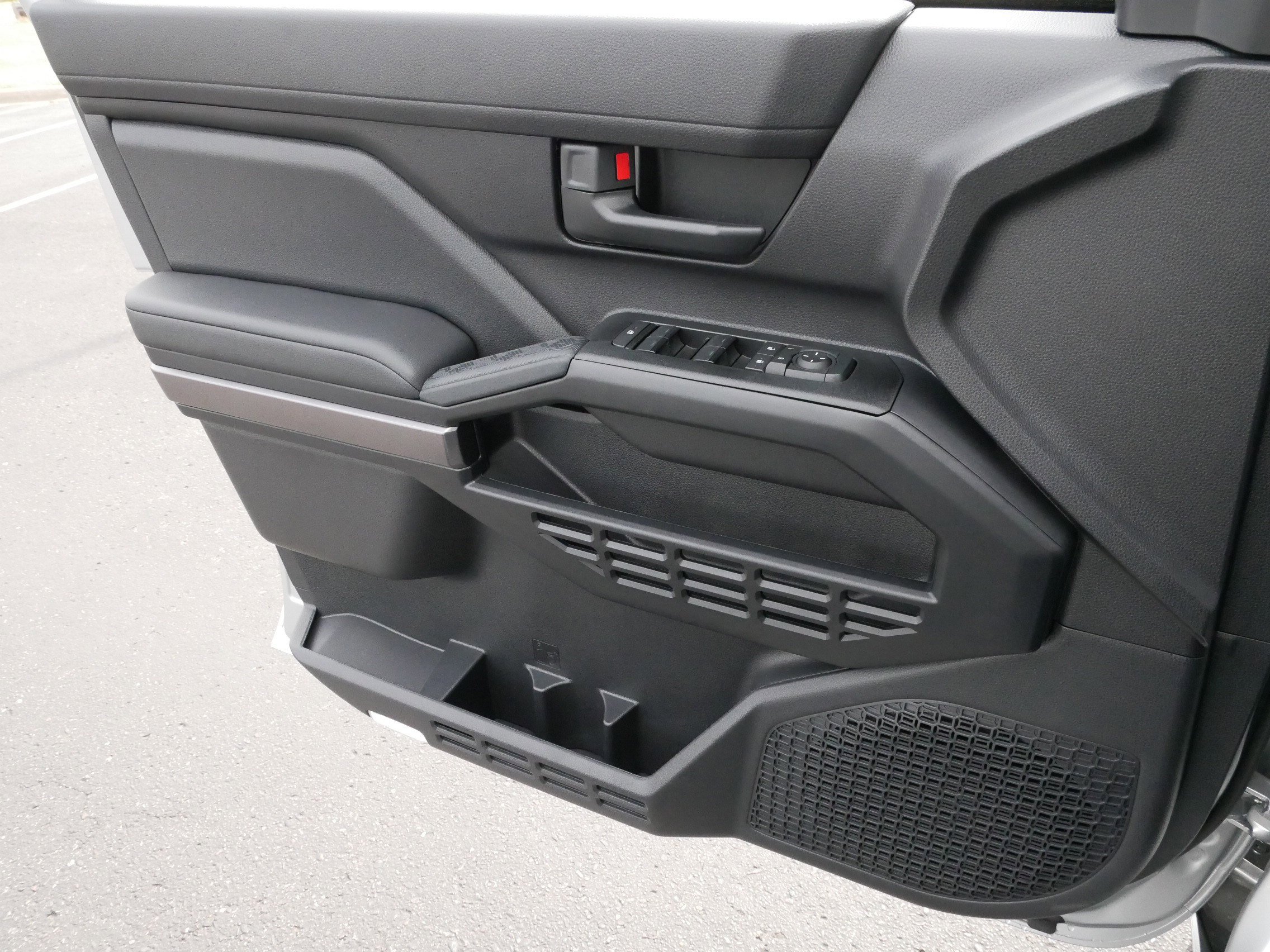 Certified 2025 Toyota 4Runner SR5 image 28