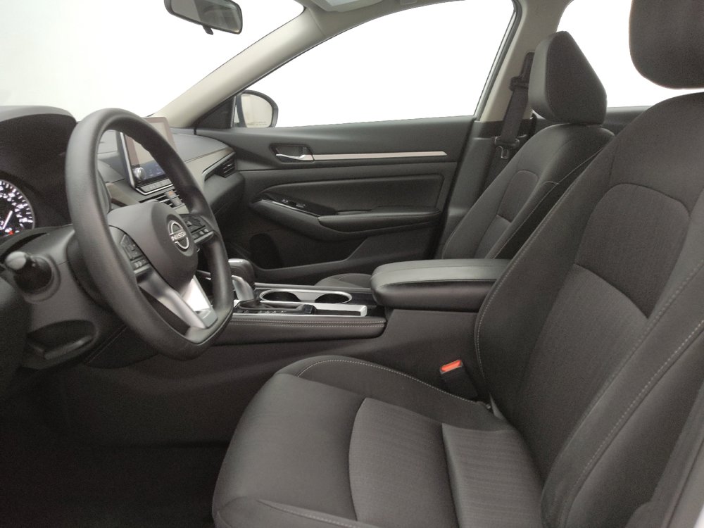 Used 2023 Nissan Altima 2.5 SV image 17