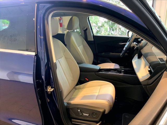 New 2026 Audi Q3 quattro 2.0T AWD/4WD image 11