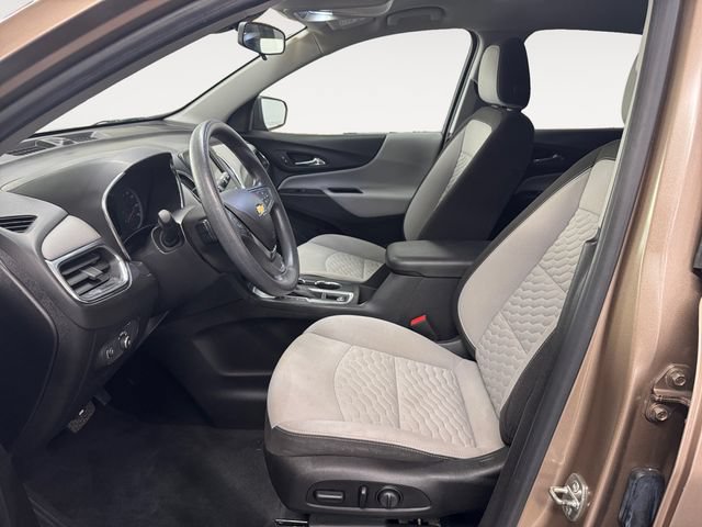 Used 2019 Chevrolet Equinox LS w/ LS Convenience Package FWD image 8