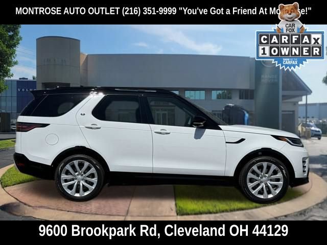 Used 2024 Land Rover Discovery Dynamic SE AWD/4WD image 9