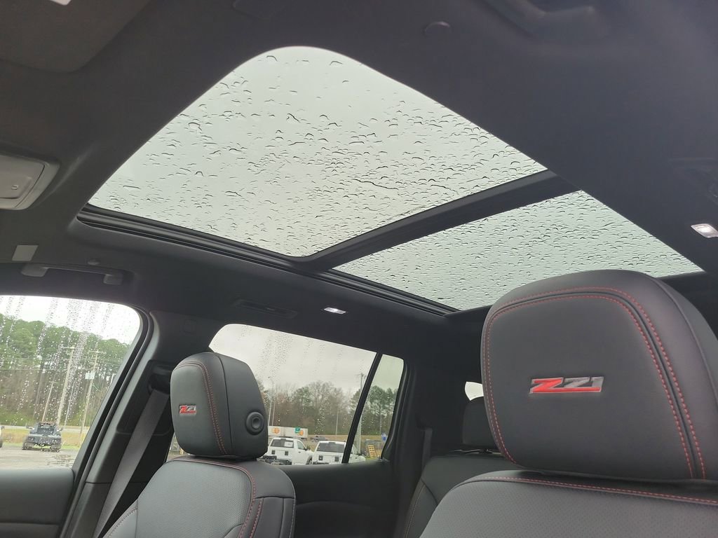 Used 2025 Chevrolet Traverse Z71 w/ LPO, Floor Liner Package image 26