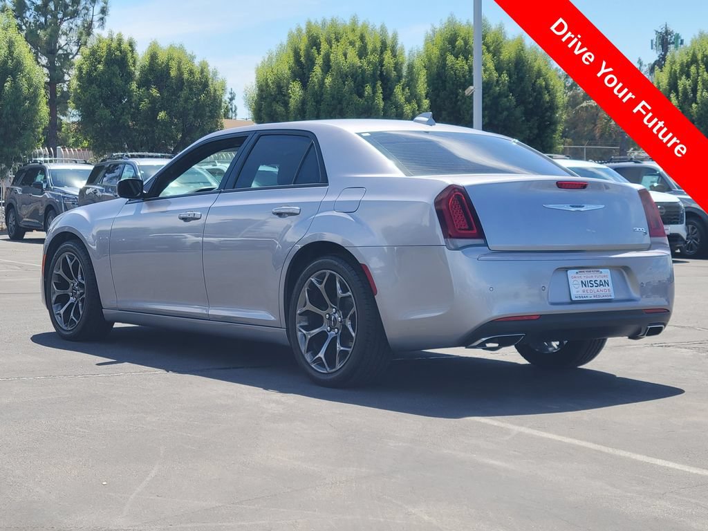 Used 2017 Chrysler 300 S w/ 300S Premium Group 2 RWD image 3