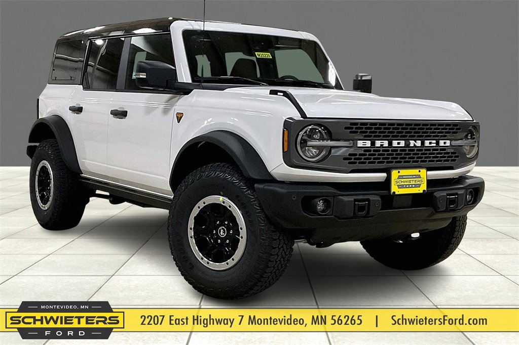 New 2025 Ford Bronco Badlands video 1