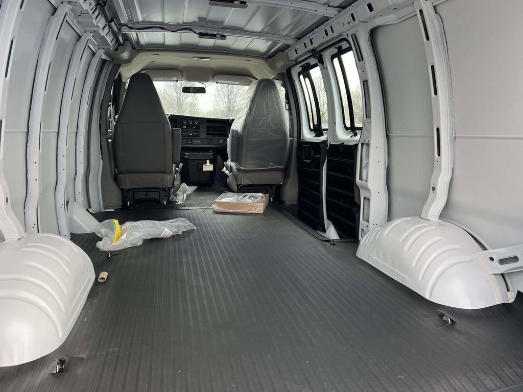 New 2025 Chevrolet Express 2500 w/ Driver Convenience Package image 13