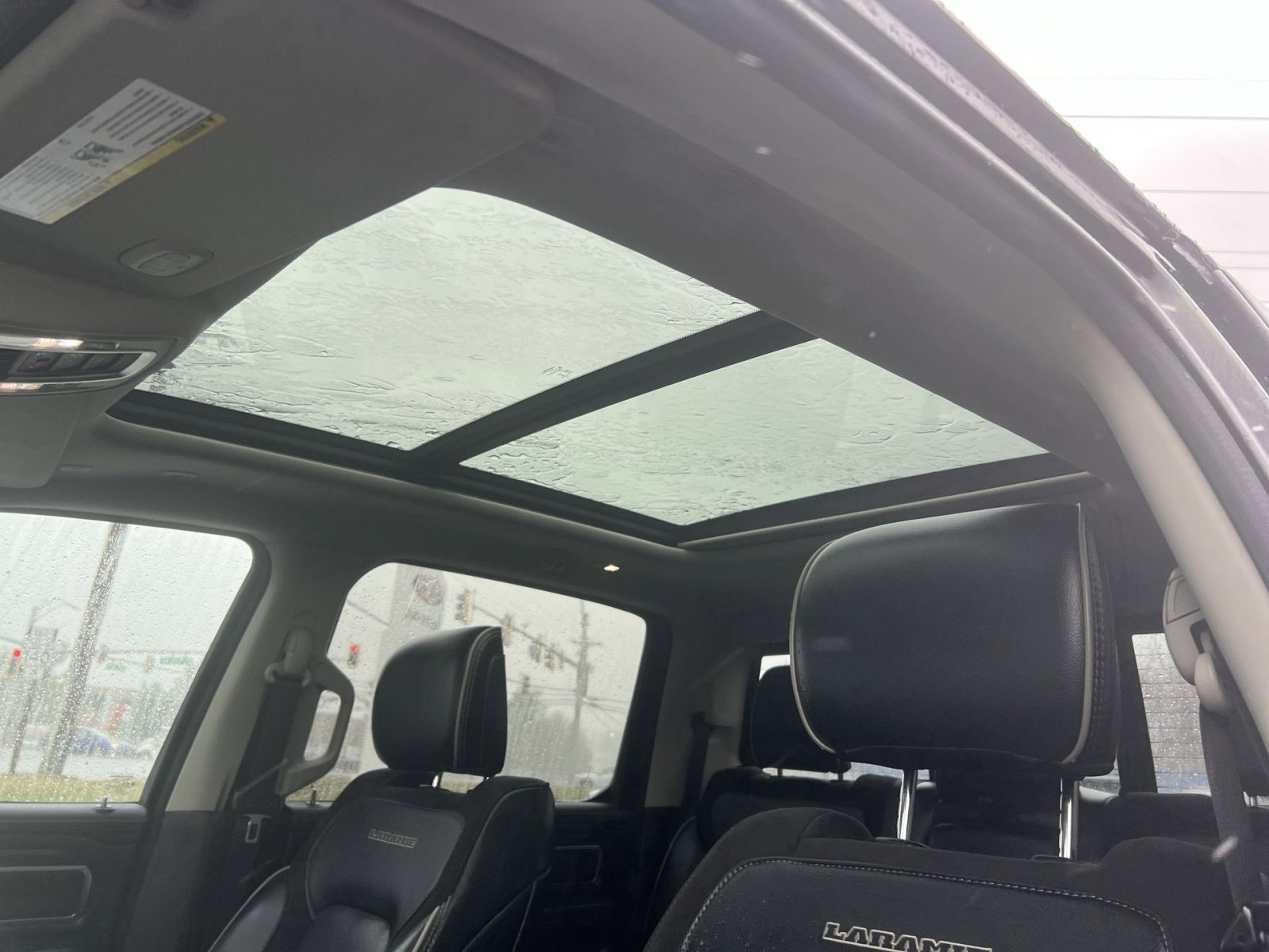 Used 2022 RAM 1500 Laramie image 24