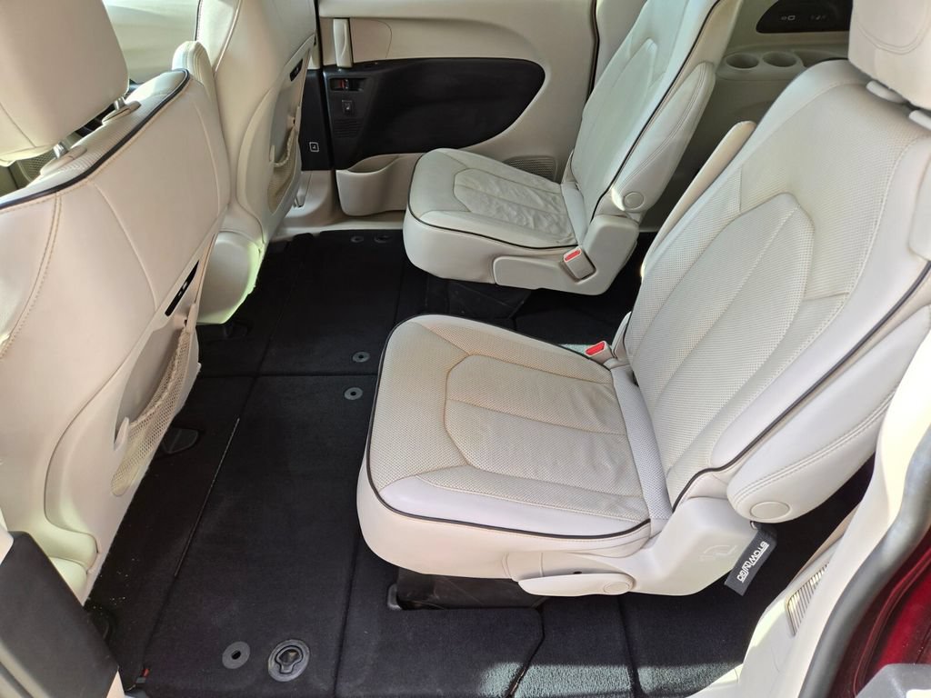 Used 2021 Chrysler Pacifica Limited w/ Premium & Safety Sphere Group AWD/4WD image 14