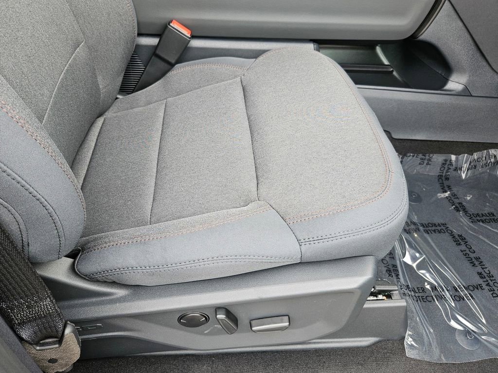 New 2025 Ford Expedition Active image 38