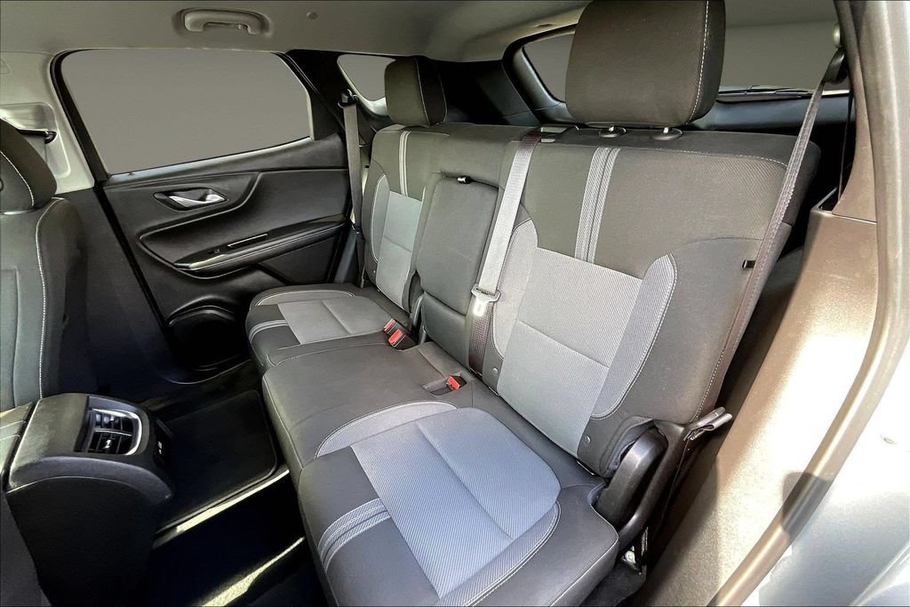 Used 2025 Chevrolet Blazer LT AWD/4WD image 25