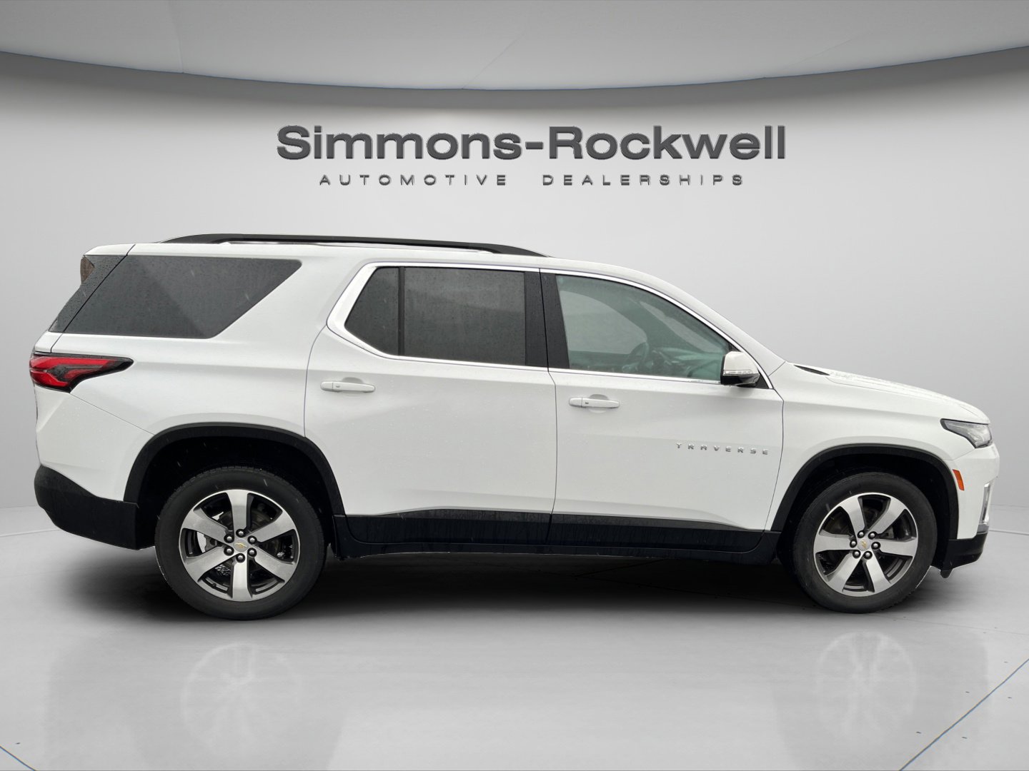 Used 2023 Chevrolet Traverse LT w/ LT Premium Package image 8