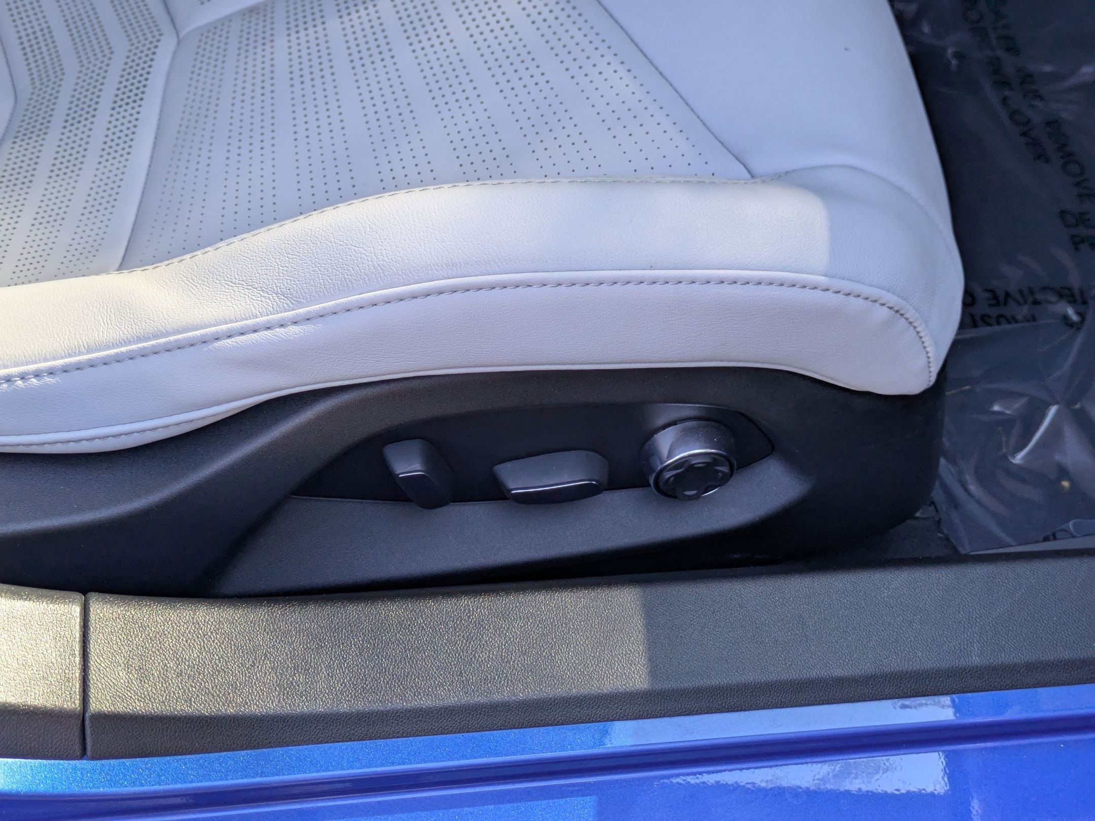 Used 2022 Chevrolet Corvette Stingray Premium Conv w/ Z51 Performance Package image 34