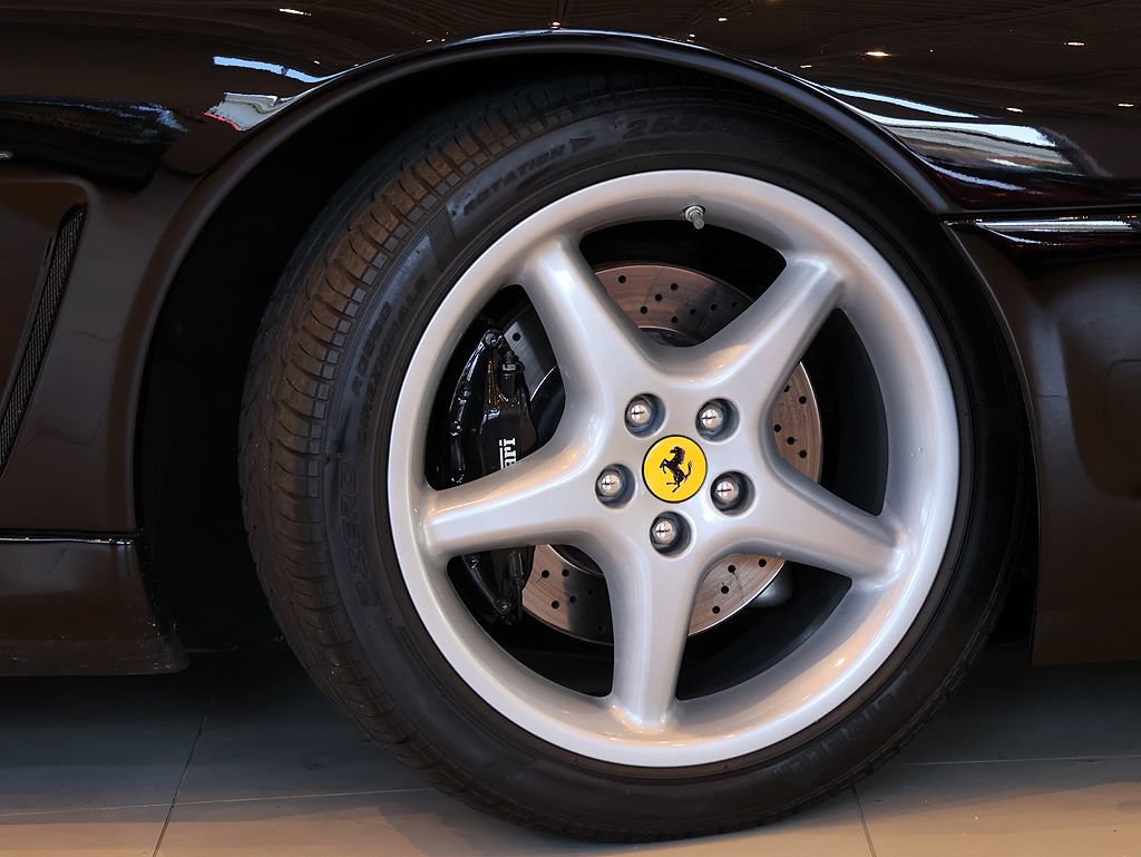 Used 1997 Ferrari 550 Maranello image 7