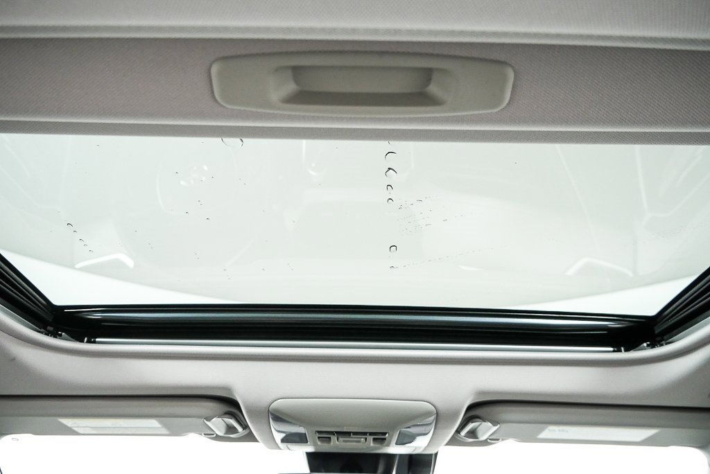 Used 2023 Toyota RAV4 Limited image 21