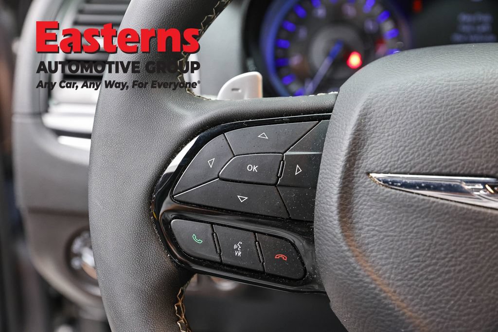 Used 2023 Chrysler 300 S RWD image 15