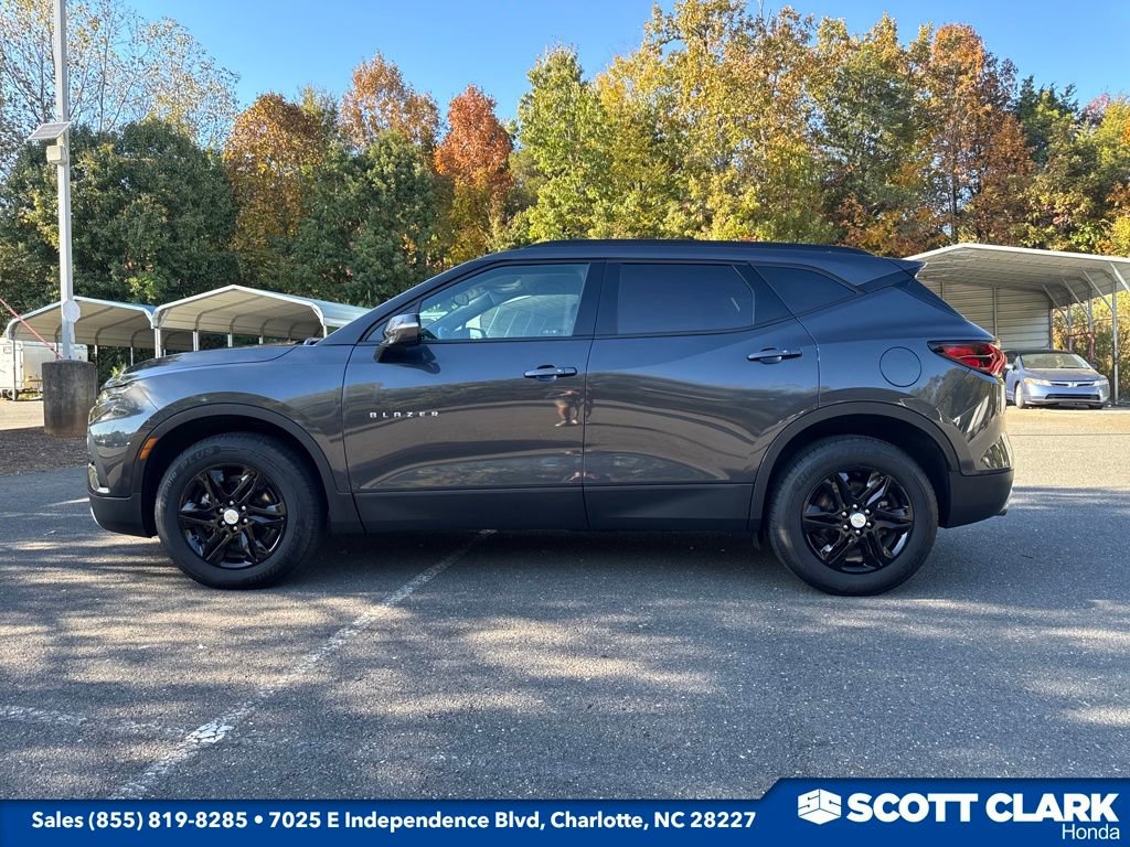 Used 2022 Chevrolet Blazer LT image 2