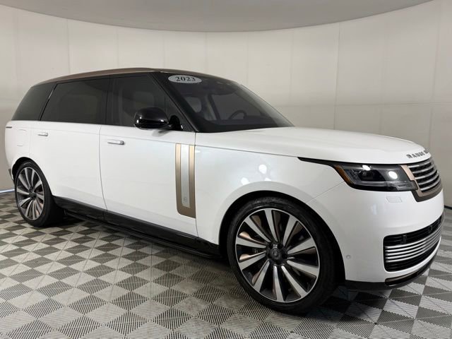 Used 2023 Land Rover Range Rover SV image 5