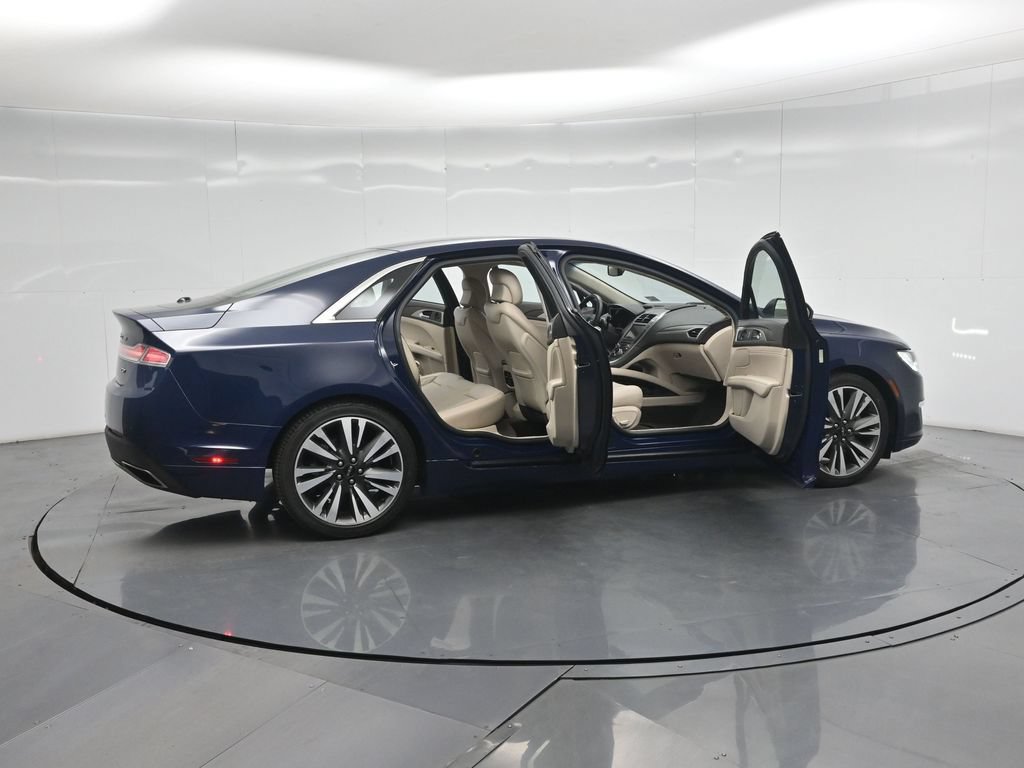 Used 2018 Lincoln MKZ Reserve FWD image 3