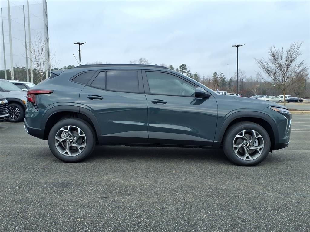 New 2026 Chevrolet Trax LT w/ Driver Confidence Package image 30