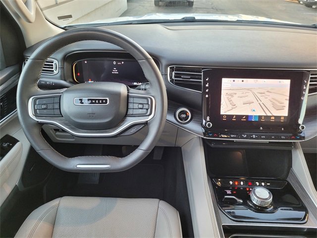 Used 2024 Jeep Wagoneer Series II w/ Flexible Seating Group image 7