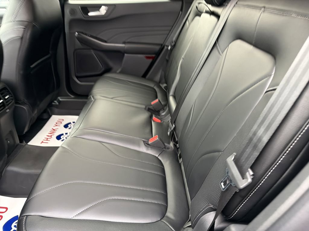 New 2026 Ford Escape Platinum w/ Premium Technology Package AWD/4WD image 11