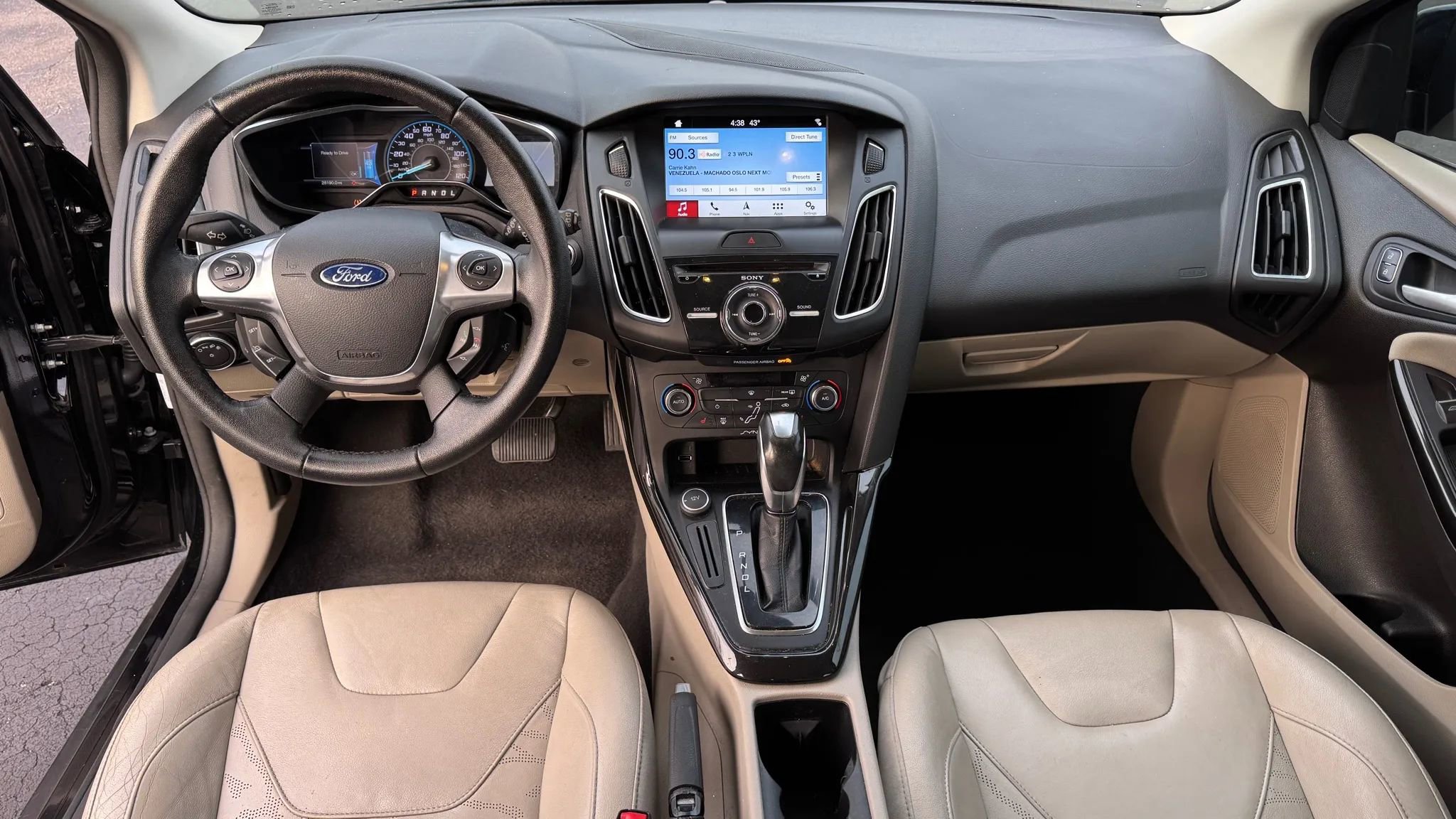 Used 2016 Ford Focus Electric Hatchback w/ Exterior Protection Package image 18