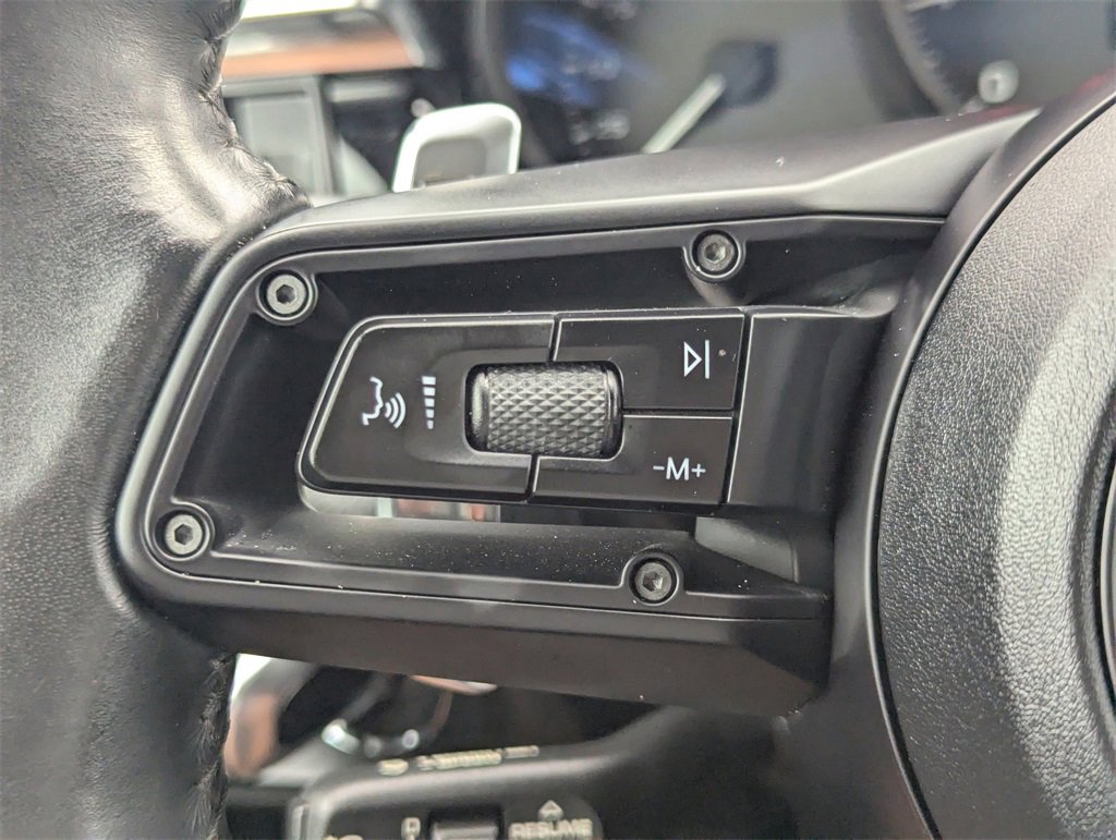 Used 2023 Porsche Macan Turbo image 19