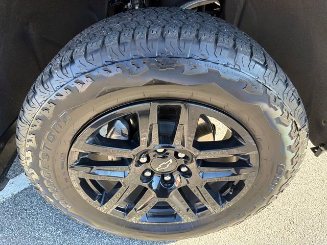 Certified 2025 Chevrolet Silverado 1500 Custom Trail Boss w/ Dark Appearance Package image 12