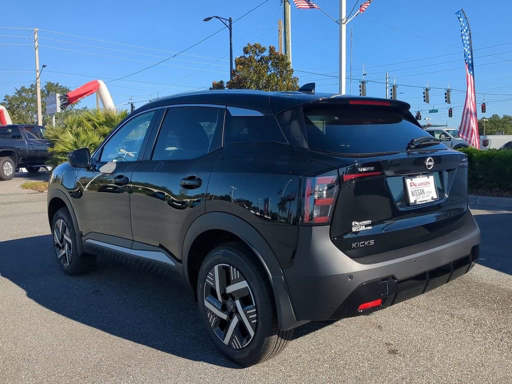 New 2026 Nissan Kicks SV image 5