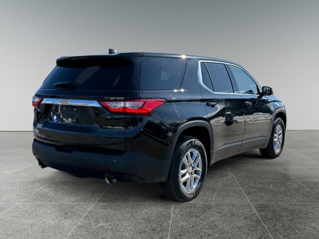 Used 2021 Chevrolet Traverse LS image 5