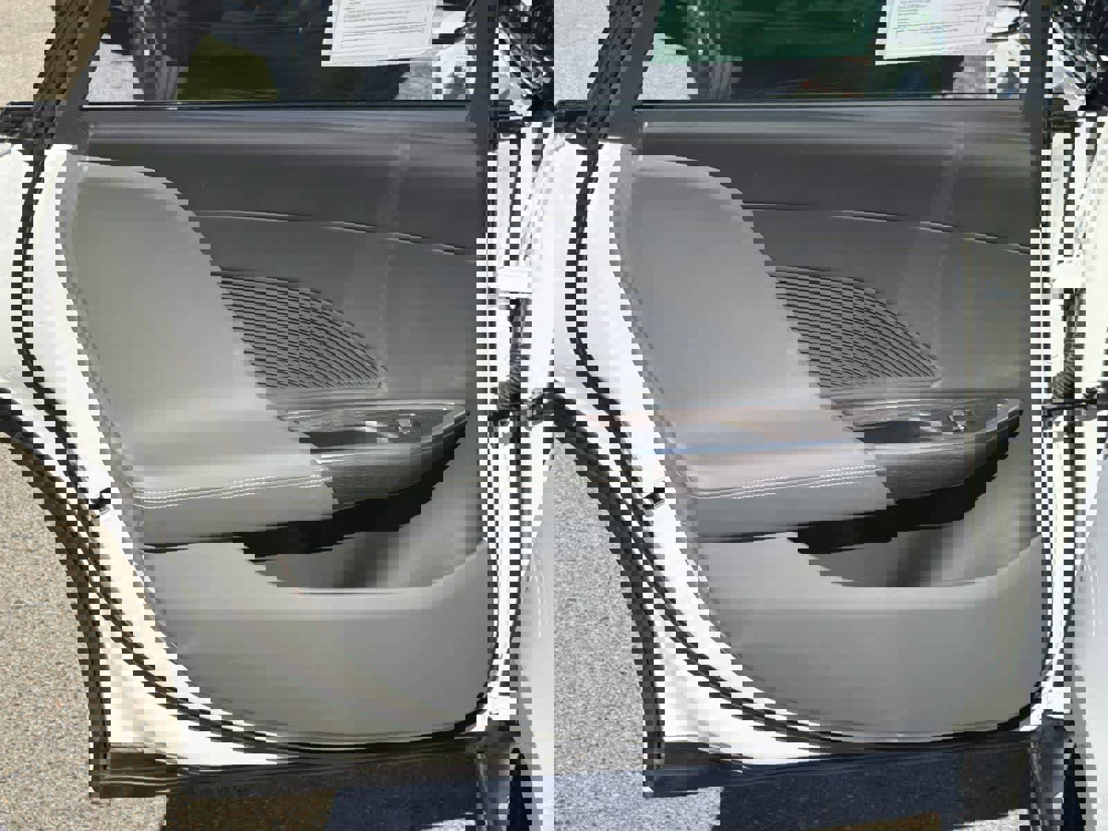 Used 2024 Lucid Air Pure image 26