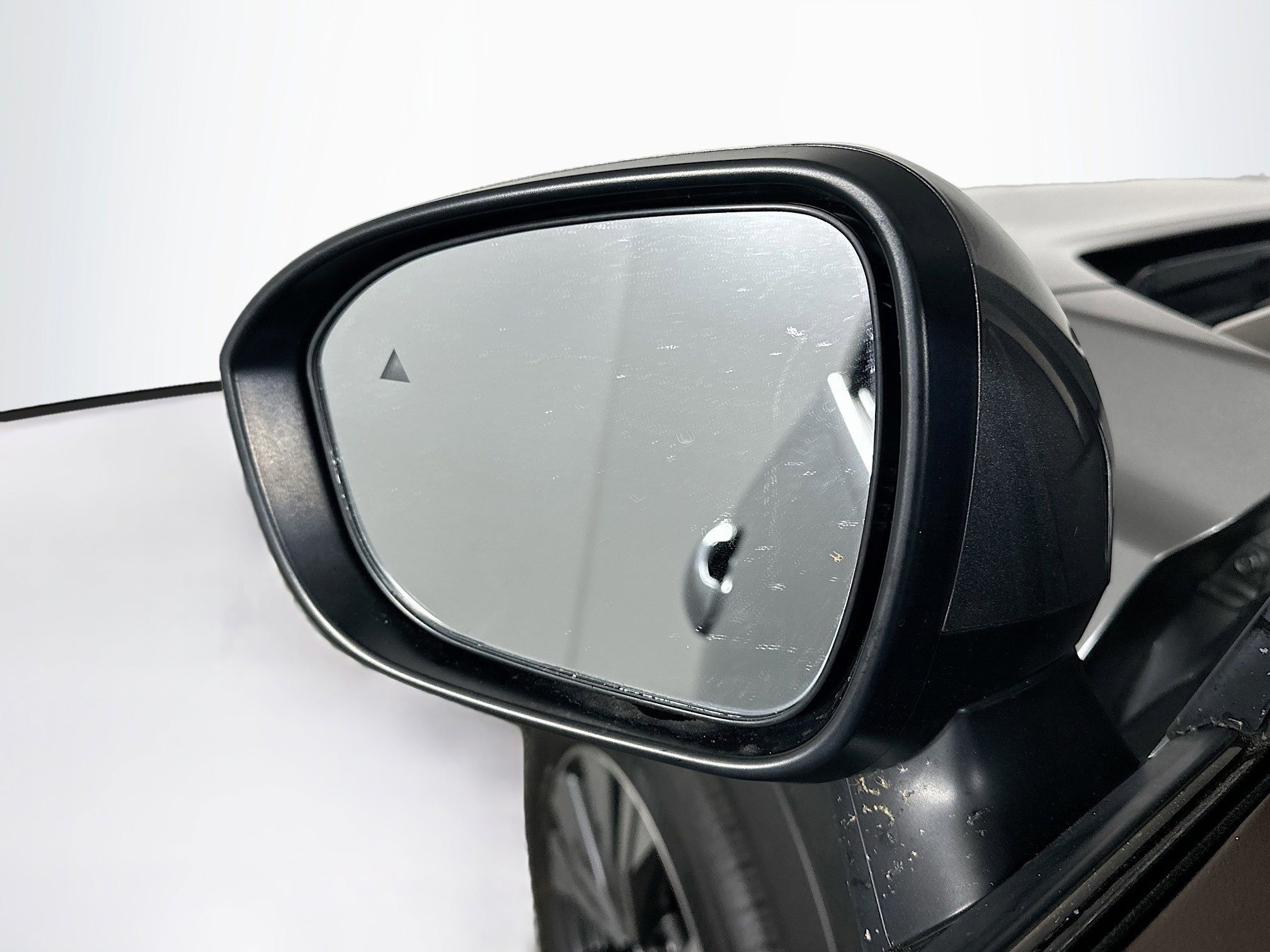 Used 2023 Nissan Rogue SV FWD image 16