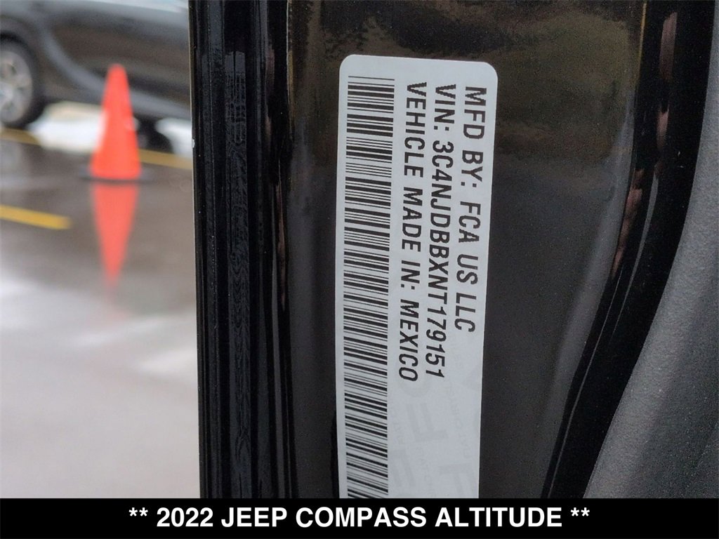 Used 2022 Jeep Compass Altitude w/ Convenience Group image 28