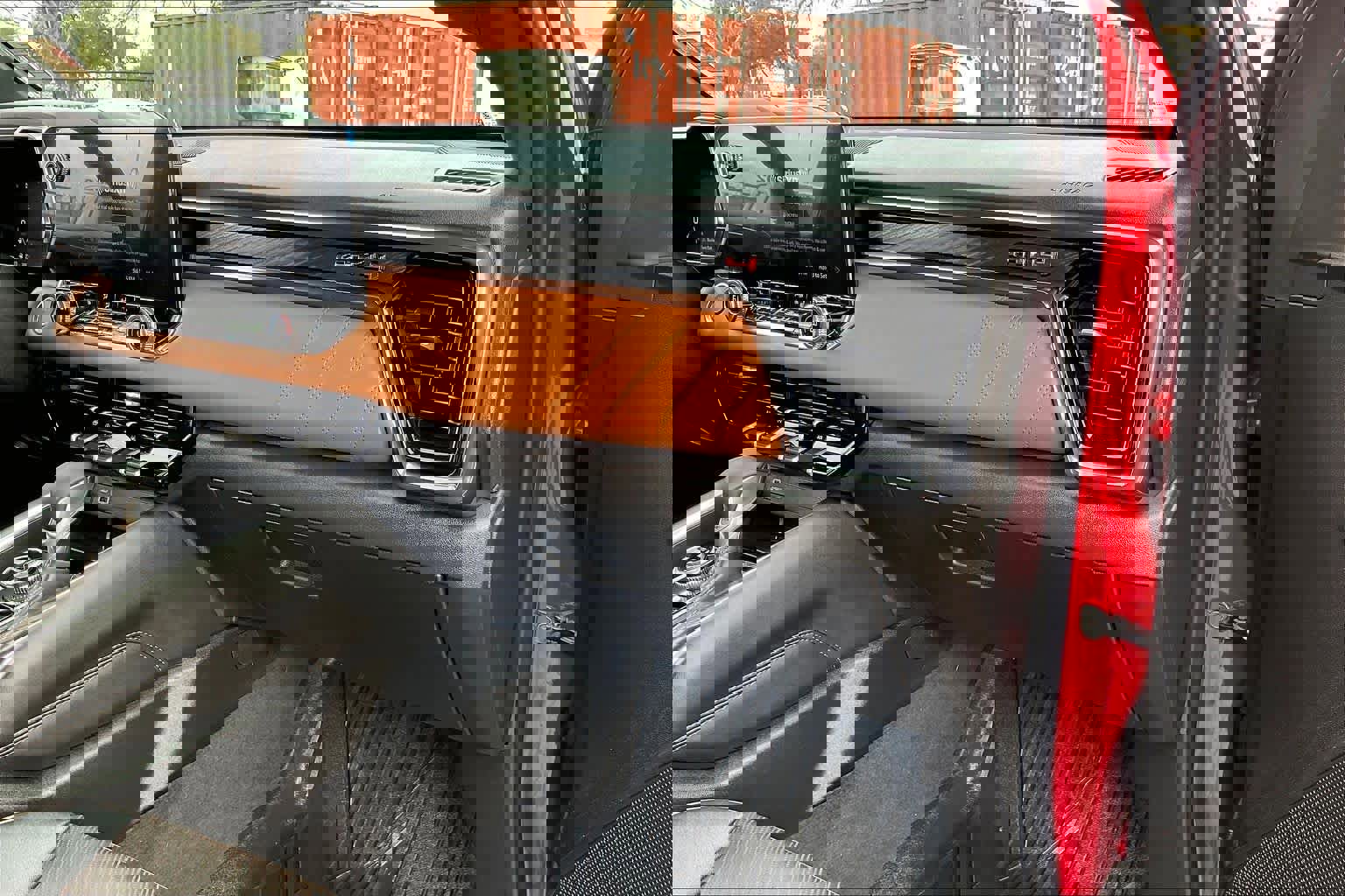 Used 2026 GMC Canyon AT4 w/ Technology Plus Package image 36